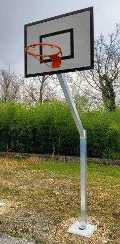 Vivisport Mezzo impianto minibasket/basket monotubo sez. 10x10 cm., zincato a caldo, tabellone minibasket 120x90 cm., fissaggio a terra con piastra - ART. 4233