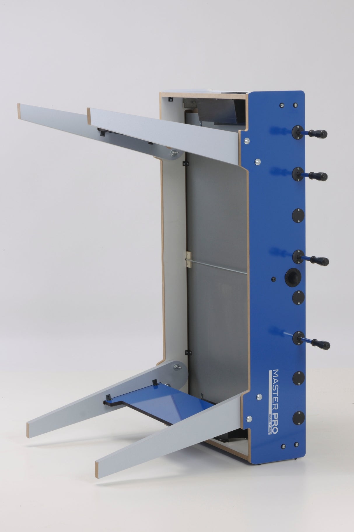 Garlando Master Pro Weatherproof with protruding shafts