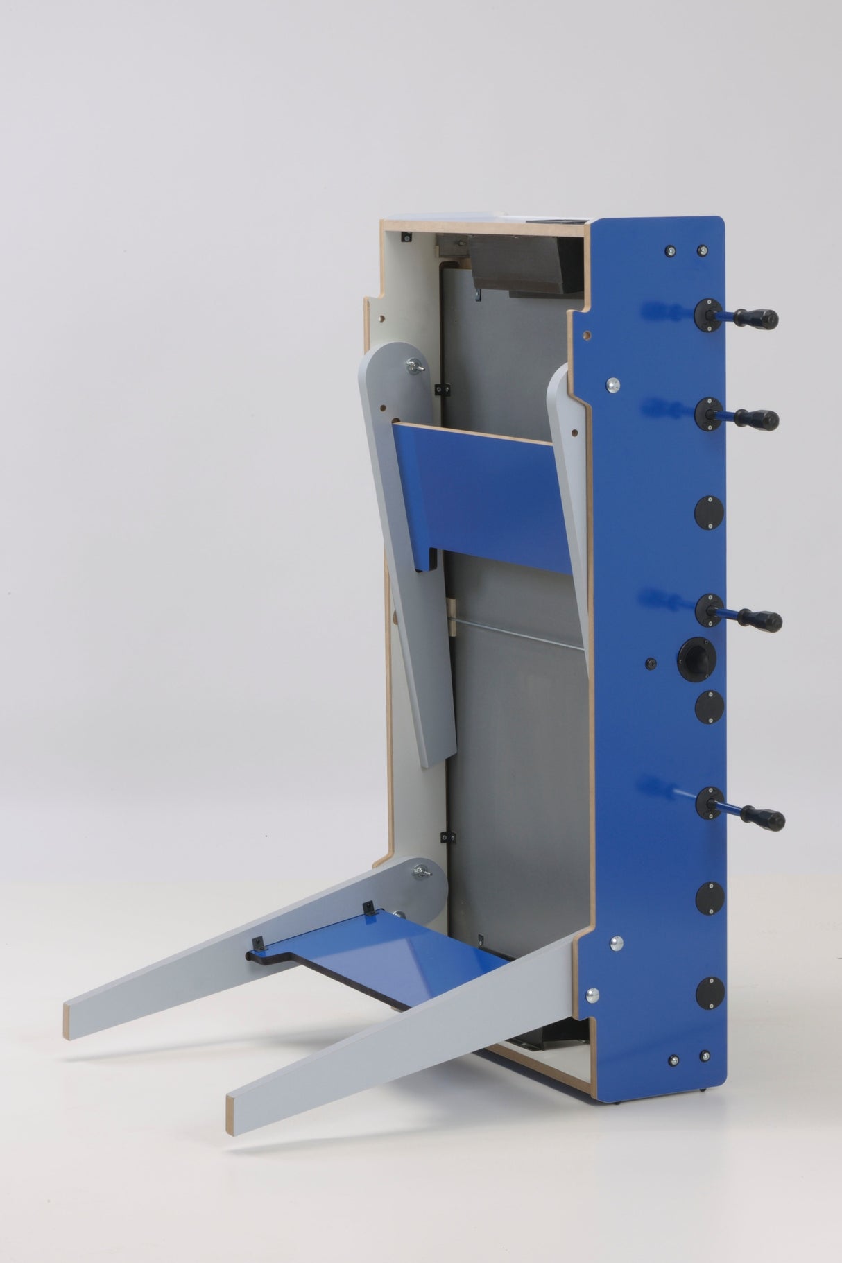 Garlando Master Pro Weatherproof with protruding shafts