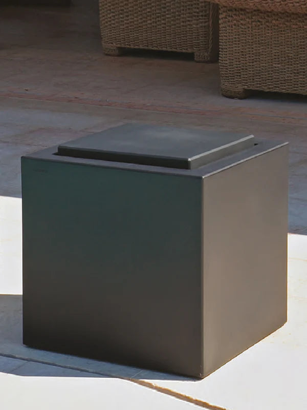 Arkema Design Garden Pouf 52x52 cm in Iris Comfort Resin - DP1929/COMFORT