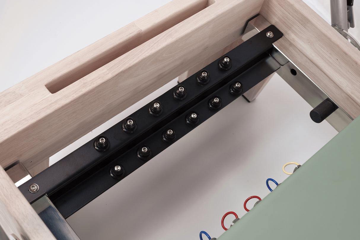 Liveness Reformer in natural oak wood, Green Tea color - PTX-5000G