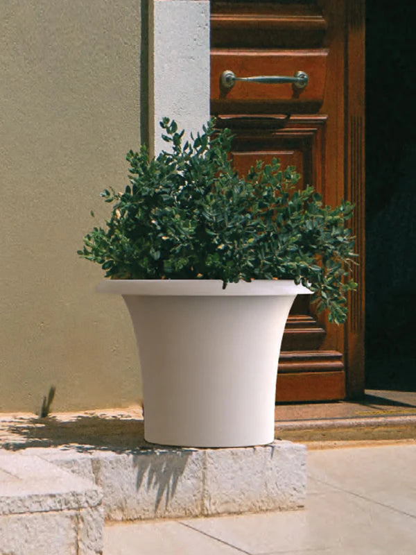 Arkema Design Outdoor Tummy Vase - DP8070