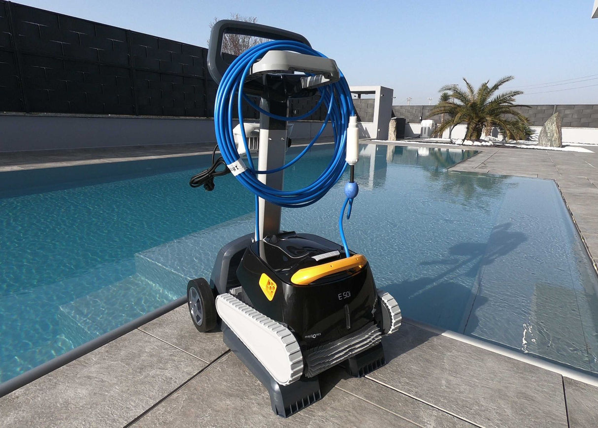Dolphin Robot pulitore piscina E50i tecnologia IOT