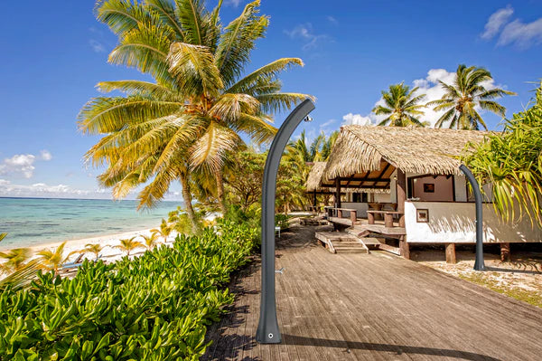 Arkema HAPPY FIVE 24-liter polyethylene solar garden shower with foot washer - F520