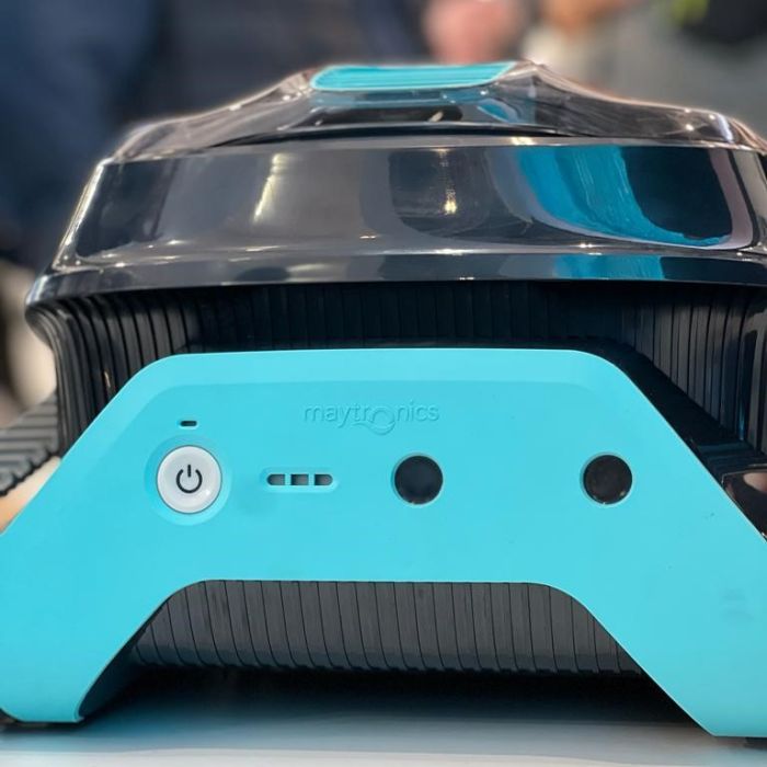 Dolphin Robot Pulitore piscina Liberty 300 by Maytronics