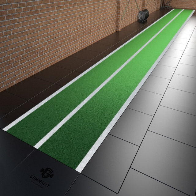 Pavimento in erba sintetica con linee bianche