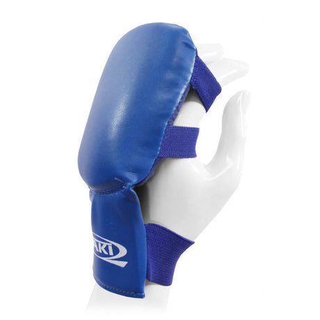 {"sku":"0000006334-REDS","price":"17","inventoryItem":{"cost":"4.670000"},"inventoryQuantities":{"availableQuantity":999,"locationId":"gid://shopify/Location/85992997165"},"weight":5,"mediaSrc":["https://static.fitmax.it/media/catalog/product/g/u/guanto_ju_jitsu_1.jpg"],"title":"Rosso S","options":["Rosso","S"]}