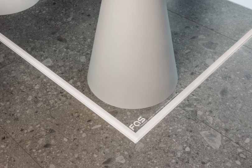 Fas ping pong Dada Glass