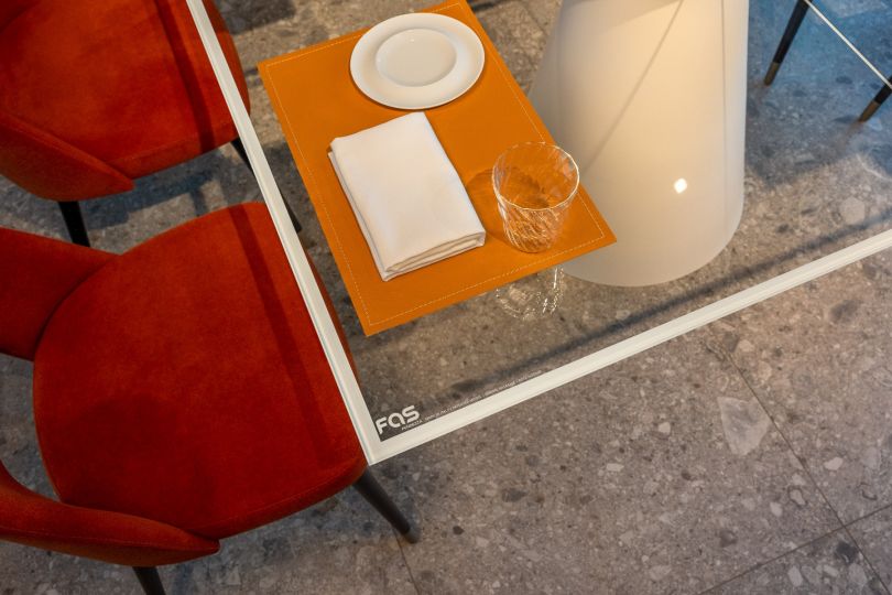 Fas ping pong Dada Glass