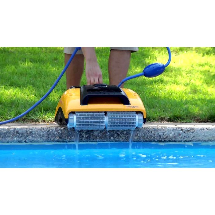 Dolphin Robot Pool F40 Complete Cleaning