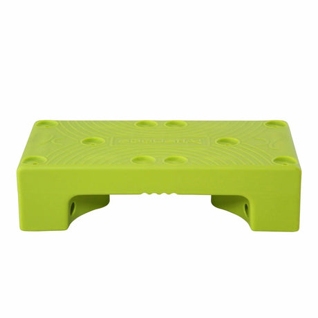 {"sku":"AFT0018B-Lime","price":"174.9","inventoryItem":{"cost":"76.800000"},"inventoryQuantities":{"availableQuantity":0,"locationId":"gid://shopify/Location/85992997165"},"weight":10,"mediaSrc":["https://static.fitmax.it/media/catalog/product/s/t/step_verde_2_1.jpg"],"title":"Lime","options":["Lime"]}