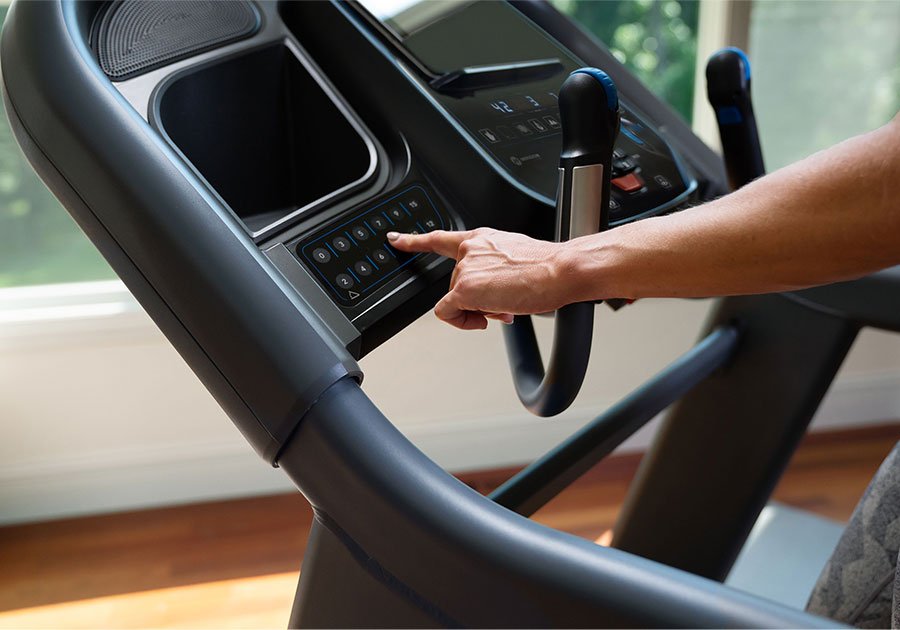 Horizon Treadmill 7.4 AT