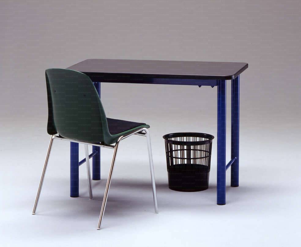 Vivisport Tavolo per spogliatoio piano sagomato in gomma, cm. 100x60 - ART. 9120